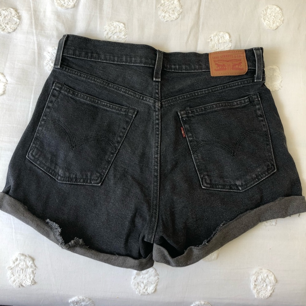 Button Fly Levi’s Shorts (nwot)